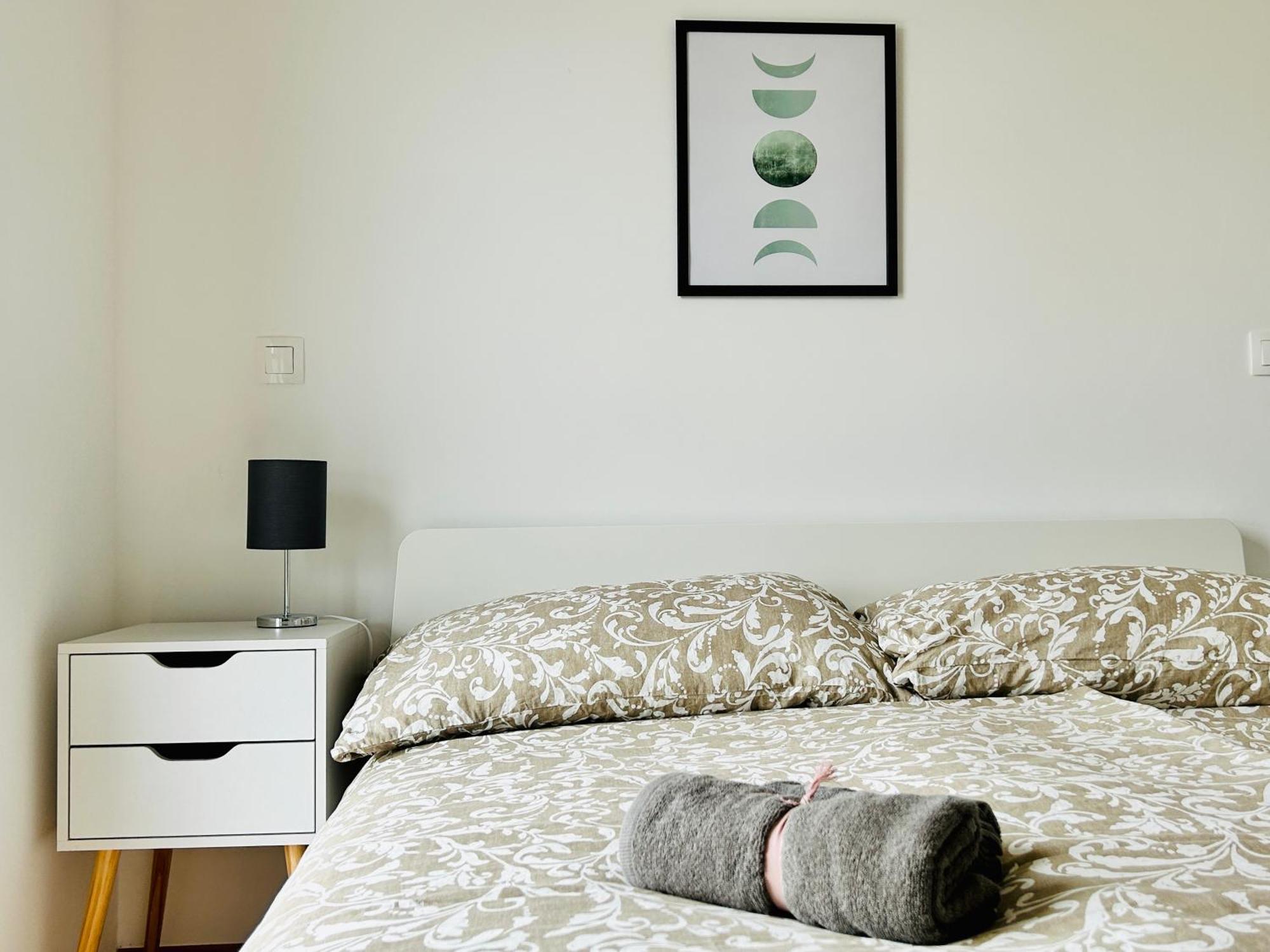 Modern Apartment With Balcony & Free Parking - Nearby Metro Вена Экстерьер фото