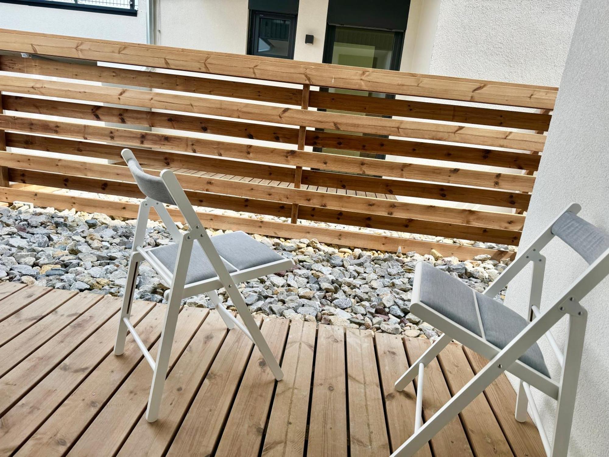 Modern Apartment With Balcony & Free Parking - Nearby Metro Вена Экстерьер фото